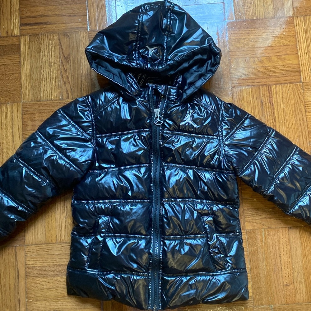 Nike Jordan black puffer jacket 4t